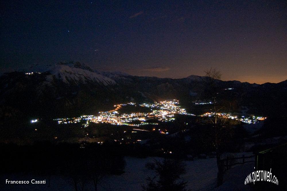 010 La Valsassina di notte.jpg